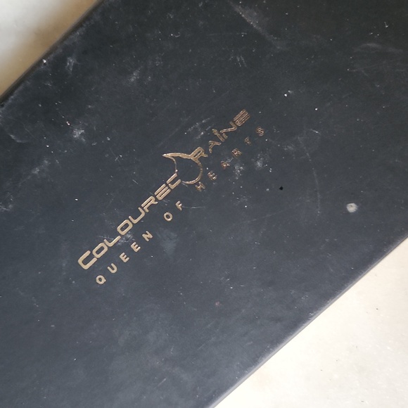 CLOSET CLOSING - Coloured Rain Queen of Hearts palette - Picture 4 of 5